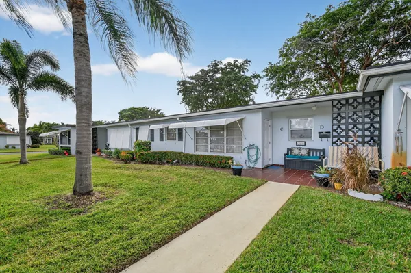 Property Slideshow image 3 of 48 | 615 high point dr c, Delray Beach, FL, 33445