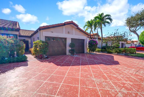 Property Slideshow image 2 of 52 | 6140 kings gate cir, Delray Beach, FL, 33484