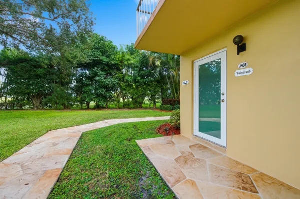 Property Slideshow image 3 of 60 | 433 flanders j, Delray Beach, FL, 33484