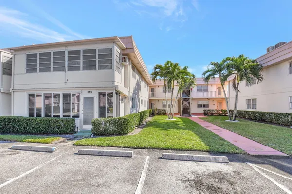 Property Slideshow image 2 of 58 | 325 saxony g, Delray Beach, FL, 33446