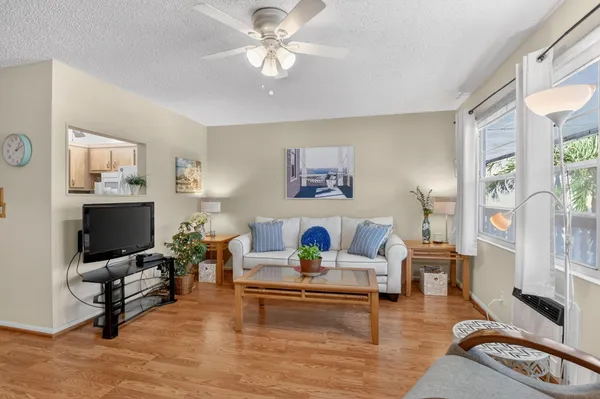 Property Slideshow image 3 of 91 | 71 islewood c ct c, Deerfield Beach, FL, 33442