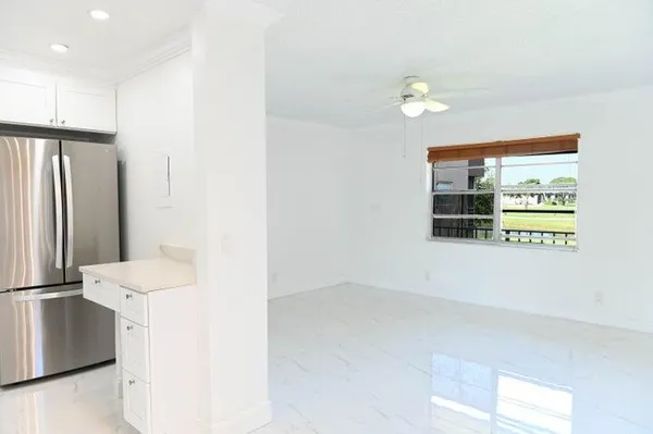 Property Slideshow image 3 of 24 | 282 burgundy f f, Delray Beach, FL, 33484
