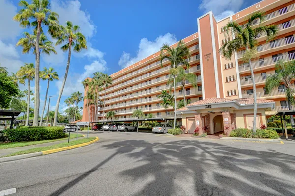 Property Slideshow image 2 of 44 | 7380 s oriole blvd 103, Delray Beach, FL, 33446