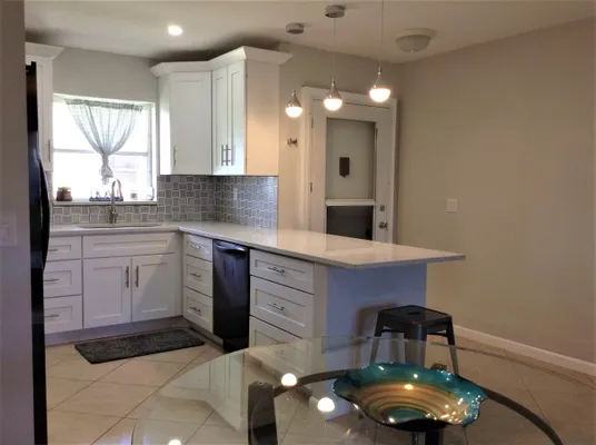 Property Slideshow image 2 of 29 | 2509 dudley dr d, West Palm Beach, FL, 33415