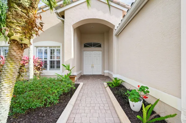Property Slideshow image 3 of 54 | 434 nw shoreview dr, Port St Lucie, FL, 34986