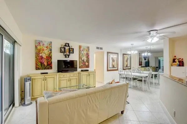 Property Slideshow image 3 of 19 | 7539 s oriole blvd apt 103, Delray Beach, FL, 33446
