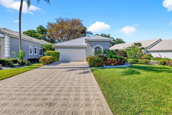Property Slideshow image 2 of 89 | 11921 fountainside cir, Boynton Beach, FL, 33437