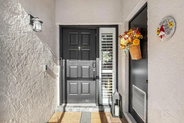 Property Slideshow image 3 of 31 | 8057 aberdeen dr 102, Boynton Beach, FL, 33472