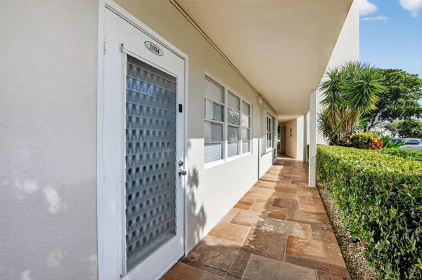 Property Slideshow image 2 of 79 | 1034 ashby d 1034, Deerfield Beach, FL, 33442