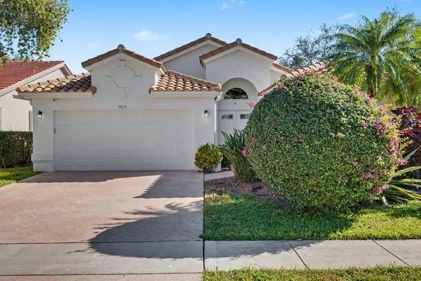Property Slideshow image 2 of 93 | 9879 harbour lake cir, Boynton Beach, FL, 33437