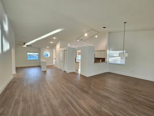 Property Slideshow image 3 of 24 | 9637 shadybrook dr 201, Boynton Beach, FL, 33437