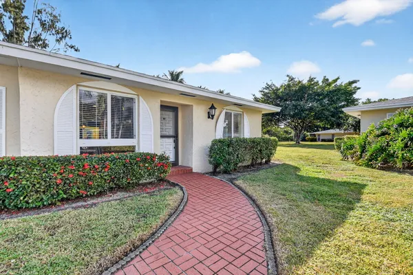 Property Slideshow image 2 of 41 | 13752 via flora d, Delray Beach, FL, 33484