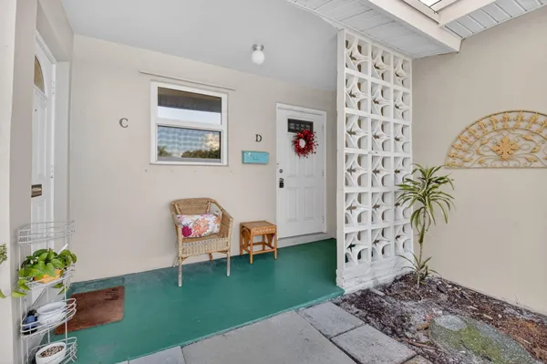 Property Slideshow image 3 of 42 | 270 high point ct d, Boynton Beach, FL, 33435