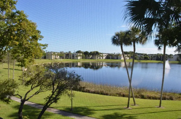 Property Slideshow image 3 of 65 | 5220 las verdes cir 312, Delray Beach, FL, 33484