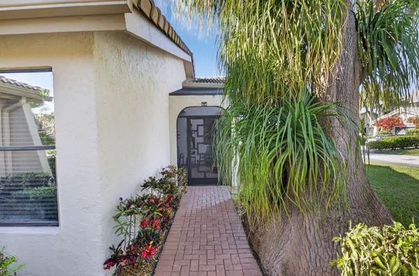 Property Slideshow image 3 of 35 | 5743 lakeview mews cir, Boynton Beach, FL, 33437