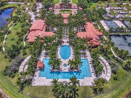 Property Slideshow image 2 of 66 | 9842 via elegante, Wellington, FL, 33411