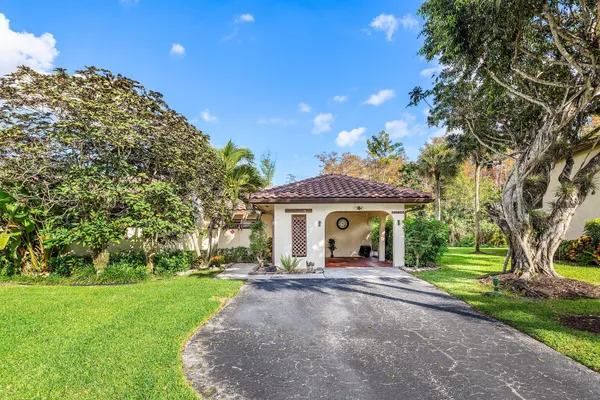 Property Slideshow image 2 of 41 | 21720 arriba real # 37-b, Boca Raton, FL, 33433