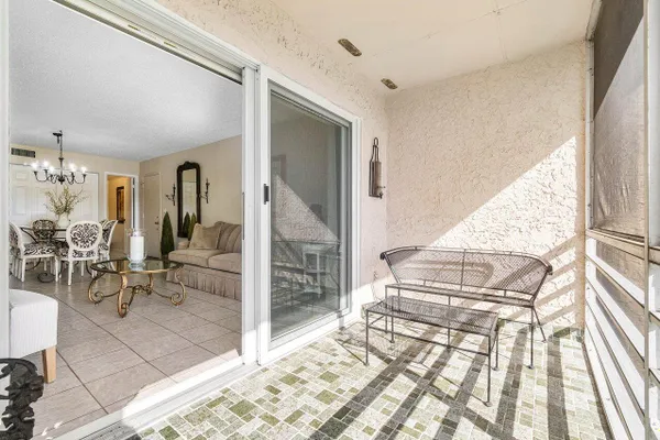 Property Slideshow image 3 of 18 | 353 lake frances dr, West Palm Beach, FL, 33411