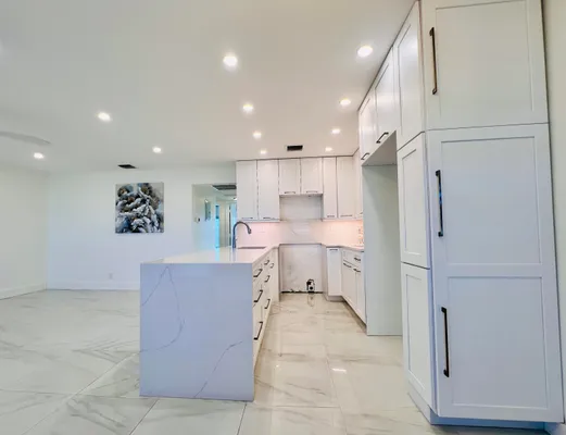 Property Slideshow image 3 of 18 | 204 bedford h, West Palm Beach, FL, 33417