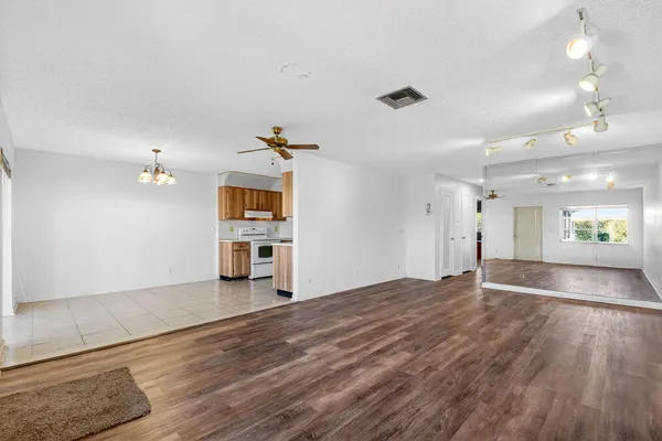 Property Slideshow image 3 of 40 | 3454 americo dr, West Palm Beach, FL, 33417