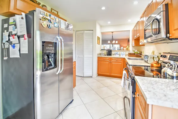 Property Slideshow image 2 of 24 | 28 stratford ln c, Boynton Beach, FL, 33436