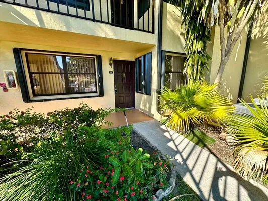 Property Slideshow image 2 of 44 | 4691 lucerne lakes blvd 104, Lake Worth, FL, 33467