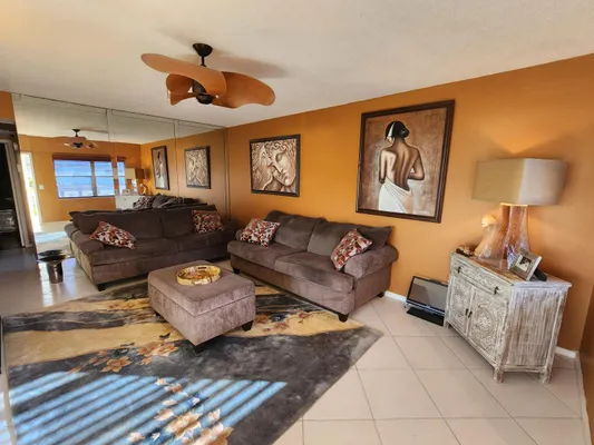 Property Slideshow image 3 of 31 | 113 mansfield c c, Boca Raton, FL, 33434
