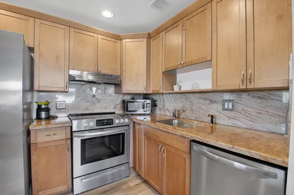 Property Slideshow image 2 of 37 | 170 valencia h h, Delray Beach, FL, 33446