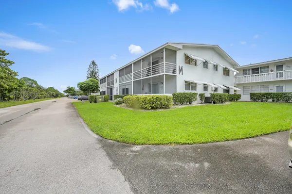 Property Slideshow image 2 of 21 | 312 sheffield m m, West Palm Beach, FL, 33417