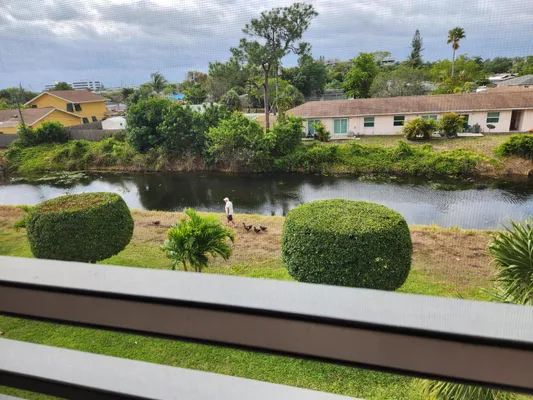 Property Slideshow image 3 of 19 | 2606 garden dr s apt 304, Lake Worth Beach, FL, 33461