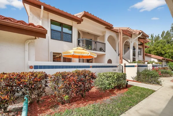 Property Slideshow image 3 of 56 | 3401 se martinique trce 102, Stuart, FL, 34997