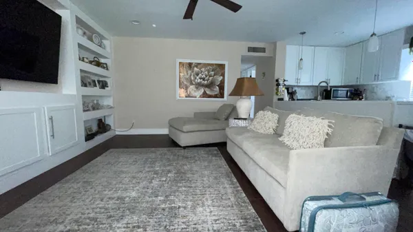 Property Slideshow image 2 of 28 | 568 burgundy l, Delray Beach, FL, 33484