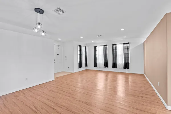Property Slideshow image 3 of 37 | 11704 sw bennington cir, Port St. Lucie, FL, 34987