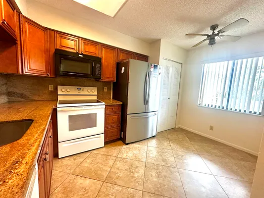 Property Slideshow image 2 of 20 | 14426 amberly ln 203, Delray Beach, FL, 33446
