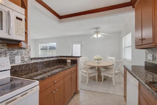 Property Slideshow image 2 of 36 | 228 brittany e, Delray Beach, FL, 33446