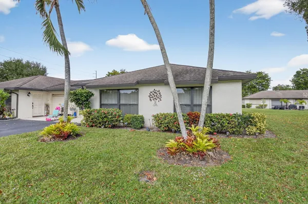 Property Slideshow image 3 of 47 | 4972 dovewood rd b, Boynton Beach, FL, 33436