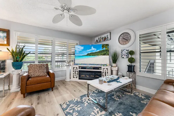 Property Slideshow image 3 of 28 | 211 sw south river dr 205, Stuart, FL, 34997