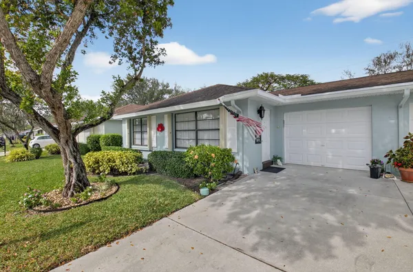 Property Slideshow image 3 of 57 | 9825 tabebuia tree dr a, Boynton Beach, FL, 33436