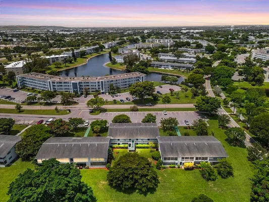 Property Slideshow image 3 of 42 | 301 farnham m # 301, Deerfield Beach, FL, 33442