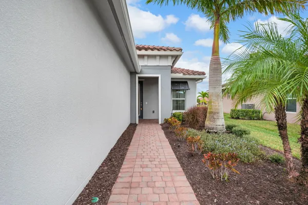 Property Slideshow image 3 of 27 | 9669 sw forestwood ave, Port St Lucie, FL, 34987