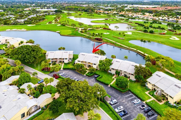 Property Slideshow image 2 of 54 | 15 eastgate dr d, Boynton Beach, FL, 33436