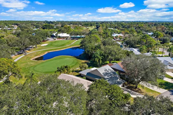 Property Slideshow image 2 of 64 | 12921 se crooked stick ln, Hobe Sound, FL, 33455