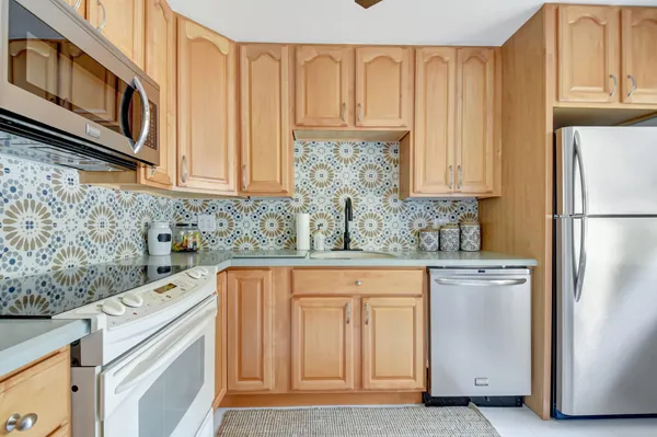 Property Slideshow image 3 of 62 | 23 colonial club dr apt 204, Boynton Beach, FL, 33435