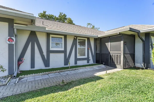 Property Slideshow image 2 of 38 | 6206 springdale way, Delray Beach, FL, 33484