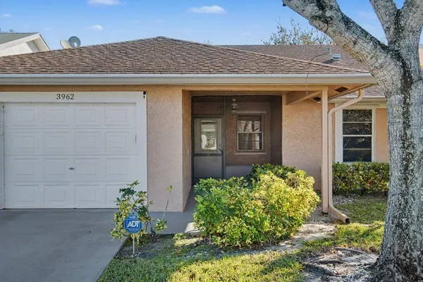 Property Slideshow image 3 of 81 | 3962 dafilee cir, West Palm Beach, FL, 33417