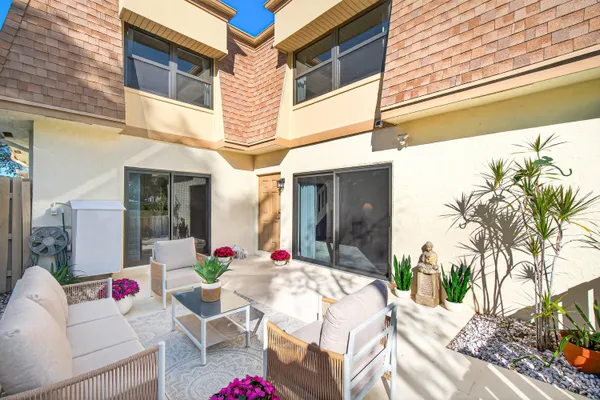 Property Slideshow image 2 of 70 | 865 nw 29th ave d, Delray Beach, FL, 33445