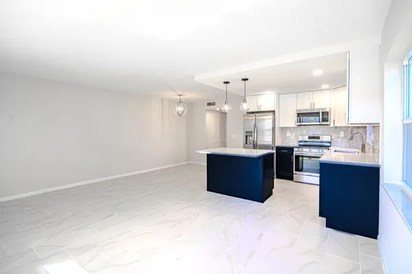 Property Slideshow image 3 of 19 | 13 northampton a a, West Palm Beach, FL, 33417