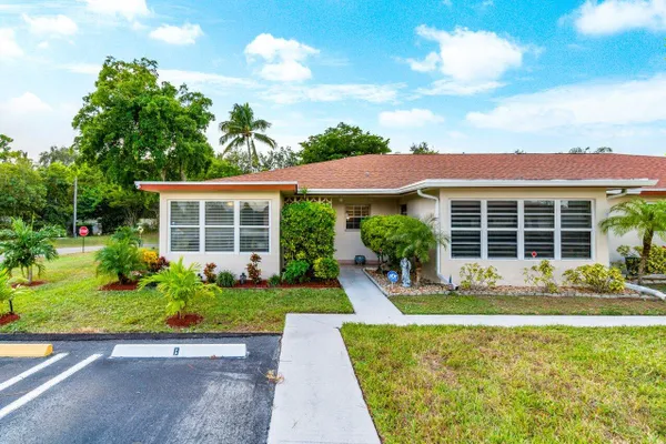 Property Slideshow image 2 of 31 | 4935 nw 2nd st a, Delray Beach, FL, 33445