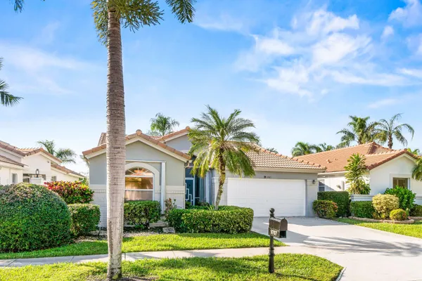 Property Slideshow image 2 of 39 | 9707 harbour lake cir, Boynton Beach, FL, 33437