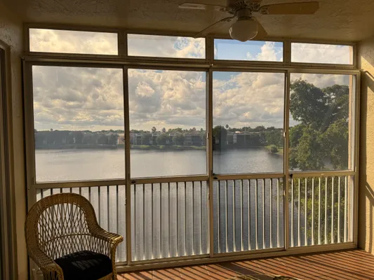 Property Slideshow image 2 of 45 | 7715 southampton ter 405, Tamarac, FL, 33321